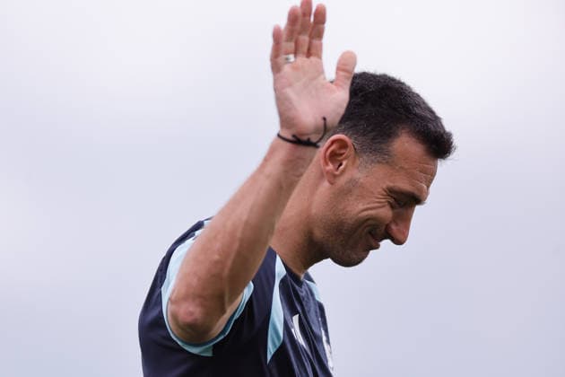 Argentina s head coach Lionel Scaloni leads a training session of the team at Compass Minerals National Performance Center, in Kansas City, USA, 26 June 2026. Argentina s training session !ACHTUNG: NUR REDAKTIONELLE NUTZUNG!  Copyright: xJUANxIGNACIOxRONCORONIx GRAF6496 20260626-55020721313_1