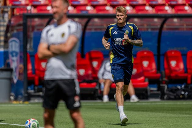 260626 Eric Smith of the Swedish national football team at a training session during day 16 of the FIFA World Cup, WM, Weltmeisterschaft, Fussball 2026 on June 26, 2026 in Dallas. Photo: Petter Arvidson BILDBYRAN kod PA PA1260 fotboll football soccer fotball vm fotbolls-vm fotball-vm fotbolls-vm 2026 fifa world cup 2026 träning practice training sverige sweden sverige a day 16 bbeng *** 260626 Eric Smith of the Swedish national soccer team at a training session on day 16 of the 2026 FIFA World Cup on June 26, 2026 in Dallas. Photo by Petter Arvidson, BILDBYRAN. Code: PA PA1260. soccer, football, soccer World Cup, 2026 FIFA World Cup, training, Sweden, Sweden A, Day 16 bbeng  Copyright: PETTERxARVIDSON BB260626PA027