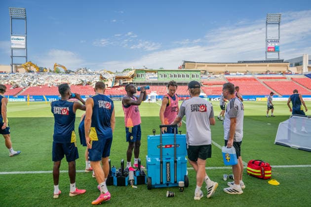 260626 Ken Sema and Hjalmar Ekdal of the Swedish national football team at a training session during day 16 of the FIFA World Cup, WM, Weltmeisterschaft, Fussball 2026 on June 26, 2026 in Dallas. Photo: Petter Arvidson BILDBYRAN kod PA PA1260 fotboll football soccer fotball vm fotbolls-vm fotball-vm fotbolls-vm 2026 fifa world cup 2026 träning practice training sverige sweden sverige a day 16 bbeng *** June 26, 2026: Ken Sema and Hjalmar Ekdal of the Swedish national soccer team at a training session on Day 16 of the 2026 FIFA World Cup on June 26, 2026 in Dallas. Photo by Petter Arvidson, BILDBYRAN. Code: PA PA1260. soccer, football, fotball, World Cup, FIFA World Cup 2026, training, Sweden, Sweden A, day 16 bbeng  Copyright: PETTERxARVIDSON BB260626PA030