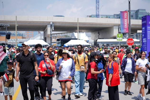 Ahead of Senegal v Iraq - FIFA World Cup, WM, Weltmeisterschaft, Fussball 2026 TORONTO, CANADA - JUNE 26 : Fans arrive at Toronto Stadium (BMO Field) for the Group I match between Senegal and Iraq at the 2026 FIFA World Cup in Toronto, Ontario, Canada on June 26, 2026. Mert Alper Dervis Anadolu Ontario Canada. Editorial use only. Please get in touch for any other usage.  Copyright: x2026xAnadoluxMertxAlperxDervisx