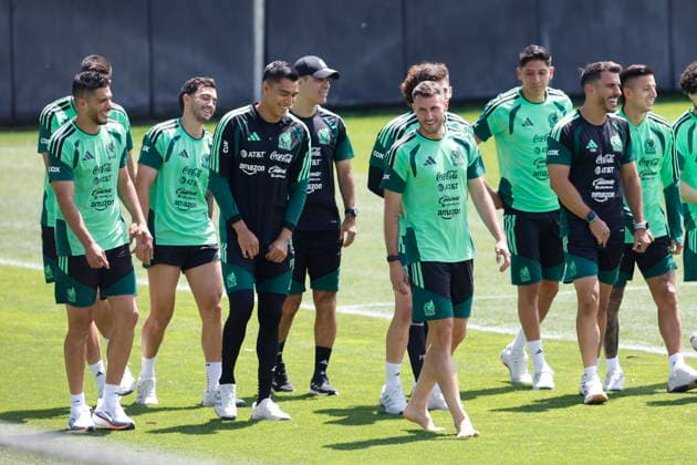 FIFA World Cup, WM, Weltmeisterschaft, Fussball 2026 - Mexico s training session Mexico s players participate in a training session of Mexico s national team, Nationalteam in Mexico City, Mexico, 26 June 2026. Mexico City Mexico  Copyright: xSASHENKAxGUTIERREZx