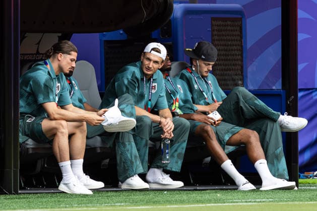 SOCCER - FIFA World Cup, WM, Weltmeisterschaft, Fussball 2026 KANSAS CITY,MISSOURI,USA,26.JUN.26 - SOCCER - FIFA World Cup 2026, group stage, Algeria vs Austria, preview, pitch walk team AUT. Image shows Marcel Sabitzer, Stefan Posch, Phillipp Mwene and Paul Wanner (AUT).  GEPAxpictures xArminxRauthner