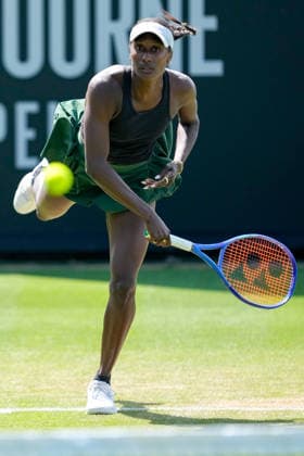 Lexus Eastbourne Open - Day Five Asia Muhammad of the United States plays with partner Fanny Stollar of Hungary during their semifinal doubles match against Gabriela Dabrowski of Canada and Luisa Stefani of Brazil at the 2026 Lexus Eastbourne Open Women s tennis tournament at the Devonshire Park Lawn Tennis Club in Eastbourne, England, on June 26, 2026. Eastbourne United Kingdom  Copyright: xOwenxHammondx originalFilename:hammond-2026lexu260626_npEzQ.jpg