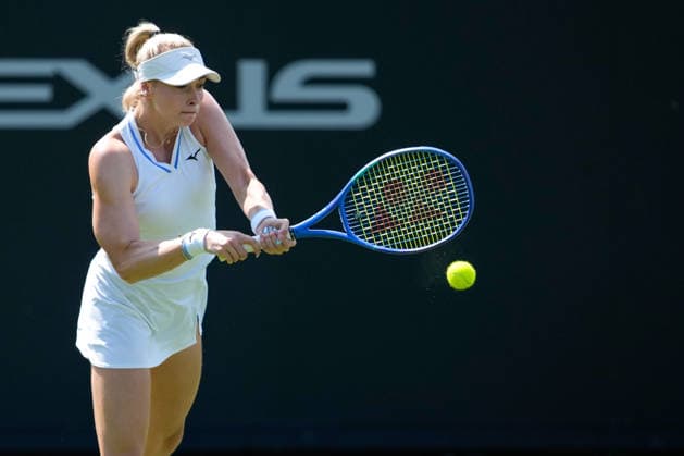 Lexus Eastbourne Open - Day Five Fanny Stollar of Hungary and Asia Muhammad of the United States compete in their semifinal doubles match against Gabriela Dabrowski of Canada and Luisa Stefani of Brazil at the 2026 Lexus Eastbourne Open Women s tennis tournament at the Devonshire Park Lawn Tennis Club in Eastbourne, England, on June 26, 2026. Eastbourne United Kingdom  Copyright: xOwenxHammondx originalFilename:hammond-2026lexu260626_npL2S.jpg
