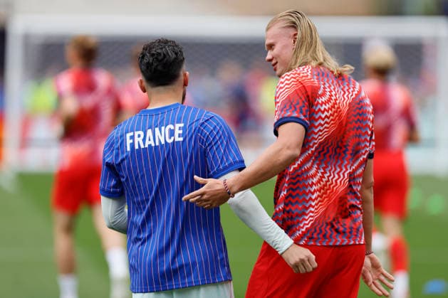 Norway v France: Group I - FIFA World Cup, WM, Weltmeisterschaft, Fussball 2026 Rayan Cherki of France and Erling Haaland of Norway back view before the FIFA World Cup 2026 Group I match between Norway and France at Boston Stadium on June 26, 2026 in Foxborough, United States. Foxborough Boston Stadium MA United States Copyright: xAllstarxPicturexLibraryxLtdx
