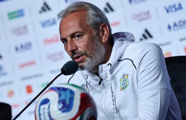 FIFA World Cup, WM, Weltmeisterschaft, Fussball 2026 - DR Congo press conference, PK, Pressekonferenz The Democratic Republic of the Congo™s national soccer team head coach Sebastien Desabre attends a press conference in Atlanta, Georgia, USA, 26 June 2026. DR Congo will face Uzbekistan on 27 June in a FIFA World Cup 2026 group K match. ATLANTA United States  Copyright: xRONALDxWITTEKx