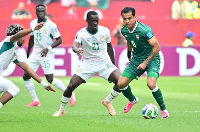 RECORD DATE NOT STATED FIFA World Cup, WM, Weltmeisterschaft, Fussball 2026 - Group I - Senegal vs Iraq Ibrahim Bayesh of Iraq (R) and Habib Diarra of Senegal in action during the FIFA World Cup 2026 group stage match Senegal against Iraq, in Toronto, Canada, 26 June 2026. TORONTO United States  Copyright: xEDUARDOxLIMAx