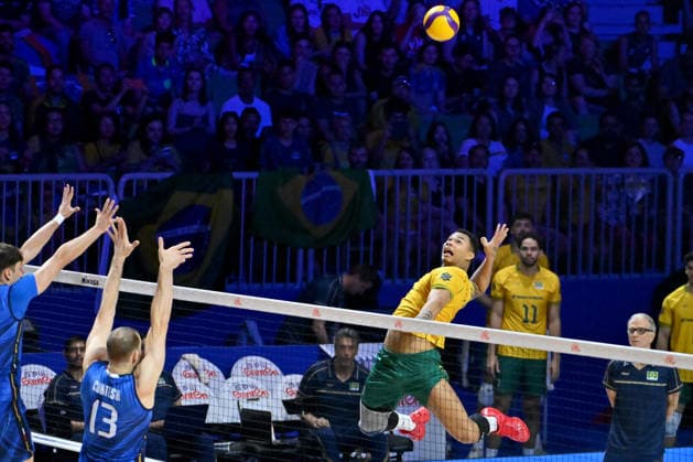 LJUBLJANA, SLOVENIA - JUNE 26: Darlan Ferreira Souza of Brazil (R) in action during the FIVB Men s Volleyball Nations League match between Brazil and Italy at Arena Stozice, Ljubljana on June 26, 2026 in Ljubljana, Slovenia. (Photo by Igor Kupljenik Sports Press Photo).  Copyright: xIgorxKupljenikx xSPPx Sportspressphoto_SPR177519