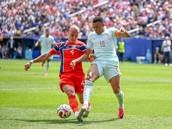 Leo Ostigard (Norway) and Kylian Mbappe (France) battle for the ball during the FIFA World Cup, WM, Weltmeisterschaft, Fussball 2026 Group I match between Norway and France at Boston Stadium on June 26, 2026 in Boston, United States. (Photo by Harry Langer DeFodi Images) - *** Leo Ostigard of Norway and Kylian Mbappé of France battle for the ball during the 2026 FIFA World Cup Group I match between Norway and France at Boston Stadium on June 26, 2026, in Boston, United States. Photo by Harry Langer, DeFodi Images