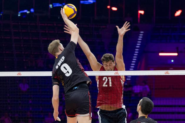 VNL Belgium - Germany 26.06.2026 volleyball, Gliwice , Arena Pre Zero , Mens Volleyball Nations League 2026 FIVB VNL (siatkowka, Liga Narodow, Belgia - Niemcy ), game , match Belgium - Germany image shows: Wout D heer (L) Tobias Krick (R) photo Katarzyna Plewczynska Fotostyk Copyright: xKatarzynaxPlewczynskax 20260626KAPL3057