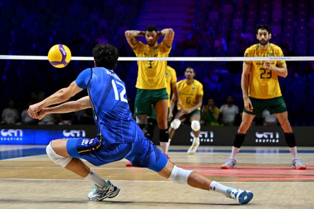 LJUBLJANA, SLOVENIA - JUNE 26: Mattia Bottolo of Italy (L) during the FIVB Men s Volleyball Nations League match between Brazil and Italy at Arena Stozice, Ljubljana on June 26, 2026 in Ljubljana, Slovenia. (Photo by Igor Kupljenik Sports Press Photo).  Copyright: xIgorxKupljenikx xSPPx Sportspressphoto_SPR177533