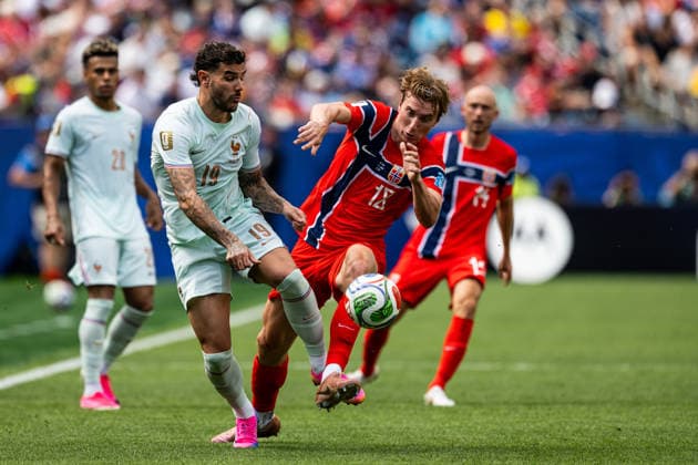 260626 Theo Hernandez of France and Kristian Thorstvedt of Norway during the FIFA World Cup, WM, Weltmeisterschaft, Fussball 2026 group stage football match between Norway and France on June 26, 2026 in Foxborough. Photo: Vegard Grott BILDBYRAN kod VG VG0967 bbeng fotboll football soccer fotball vm fotbolls-vm fotball-vm fotbolls-vm 2026 fifa world cup 2026 norge norway frankrike france boston *** June 26, 2026: Theo Hernandez of France and Kristian Thorstvedt of Norway during the 2026 FIFA World Cup group stage soccer match between Norway and France on June 26, 2026 in Foxborough. Photo by Vegard Grott. BILDBYRAN code VG VG0967 bbeng soccer football fotball World Cup soccer World Cup 2026 FIFA World Cup 2026 Norway France Boston  Copyright: VEGARDxGRoTT BB260626VG031