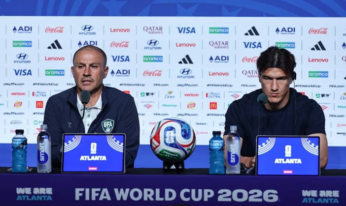 FIFA World Cup, WM, Weltmeisterschaft, Fussball 2026 - Uzbekistan press conference, PK, Pressekonferenz Uzbekistan™s national soccer team head coach Fabio Cannavaro and player Eldor Shomurodov (R) attend a press conference in Atlanta, Georgia, USA, 26 June 2026. DR Congo will face Uzbekistan on 27 June in a FIFA World Cup 2026 group K match. ATLANTA United States  Copyright: xRONALDxWITTEKx