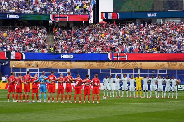 Silence for the victims of the earthquake in Venezuela Norway v France, 2026 FIFA World Cup, WM, Weltmeisterschaft, Fussball Group I, Football, Boston Stadium, Foxborough, Massachusetts, USA - 26 Jun 2026Foxborough Boston Stadium Massachusetts (MA) United States of America EDITORIAL USE ONLY No use with unauthorised audio, video, data, fixture lists, club league logos or live services. Online in-match use limited to 120 images, no video emulation. No use in betting, games or single club league player publications.  Copyright: xIsmaelxAdnan Shutterstockx 16964355bt