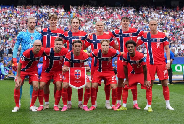 (260627) -- BOSTON, June 27, 2026 -- Starting players of Norway pose before the group I match between Norway and France at the 2026 FIFA World Cup, WM, Weltmeisterschaft, Fussball at Boston Stadium in Boston, the United States, June 26, 2026. ) (SP)U.S.-BOSTON-FOOTBALL-FIFA WORLD CUP-GROUP I-NOR VS FRA ChenxYichen 