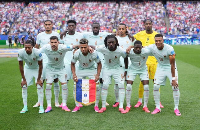 (260627) -- BOSTON, June 27, 2026 -- Starting players of France pose before the group I match between Norway and France at the 2026 FIFA World Cup, WM, Weltmeisterschaft, Fussball at Boston Stadium in Boston, the United States, June 26, 2026. ) (SP)U.S.-BOSTON-FOOTBALL-FIFA WORLD CUP-GROUP I-NOR VS FRA HuangxZongzhi 
