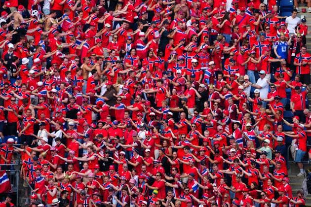 Norway fans dance Norway v France, 2026 FIFA World Cup, WM, Weltmeisterschaft, Fussball Group I, Football, Boston Stadium, Foxborough, Massachusetts, USA - 26 Jun 2026Foxborough Boston Stadium Massachusetts (MA) United States of America EDITORIAL USE ONLY No use with unauthorised audio, video, data, fixture lists, club league logos or live services. Online in-match use limited to 120 images, no video emulation. No use in betting, games or single club league player publications.  Copyright: xJavierxGarcia Shutterstockx 16964347bn
