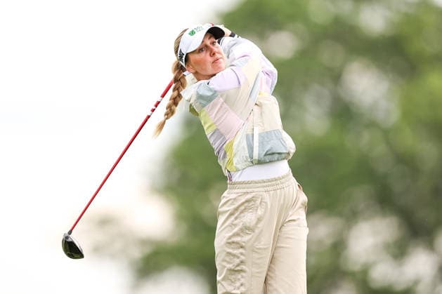 Olivia Cowan of Germany hits her tee shot on the third hole during the second round of the 2026 KPMG Women s PGA, Golf Herren Championship at Hazeltine National Golf Club on June 26, 2026 in Chaska, Minnesota. CSM. Golf 2026: KPMG Women s PGA Championship Round Two  - ZUMAc04_ 20260626_zma_c04_026 Copyright: xStevenxGarciax