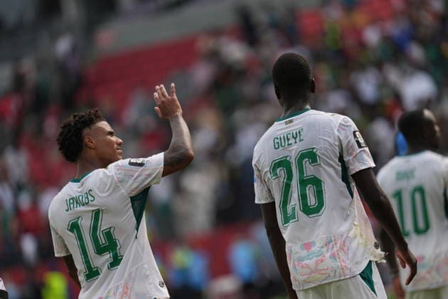 Senegal v Iraq - FIFA World Cup, WM, Weltmeisterschaft, Fussball 2026 - Group I TORONTO, CANADA - JUNE 26: Ismail Jakobs (14) of Senegal greets the fans after the 2026 FIFA World Cup First Stage Group I match between Senegal and Iraq at Toronto Stadium (BMO Field) in Toronto, Ontario, Canada on June 26, 2026. Mert Alper Dervis Anadolu Ontario Canada. Editorial use only. Please get in touch for any other usage.  Copyright: x2026xAnadoluxMertxAlperxDervisx
