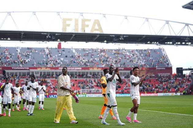 Senegal v Iraq - FIFA World Cup, WM, Weltmeisterschaft, Fussball 2026 - Group I TORONTO, CANADA - JUNE 26: Players of Senegal greet the fans after the 2026 FIFA World Cup First Stage Group I match between Senegal and Iraq at Toronto Stadium (BMO Field) in Toronto, Ontario, Canada on June 26, 2026. Mert Alper Dervis Anadolu Ontario Canada. Editorial use only. Please get in touch for any other usage.  Copyright: x2026xAnadoluxMertxAlperxDervisx