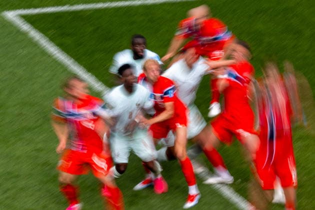 June 26, 2026, Boston, Ma, USA: Norway and France players go up for corner kick during FIFA World Cup, WM, Weltmeisterschaft, Fussball Group I match between France and Norway at Boston Stadium Boston USA - ZUMAc268 20260626_zsp_c268_014 Copyright: xJamesxPatrickxCooperx