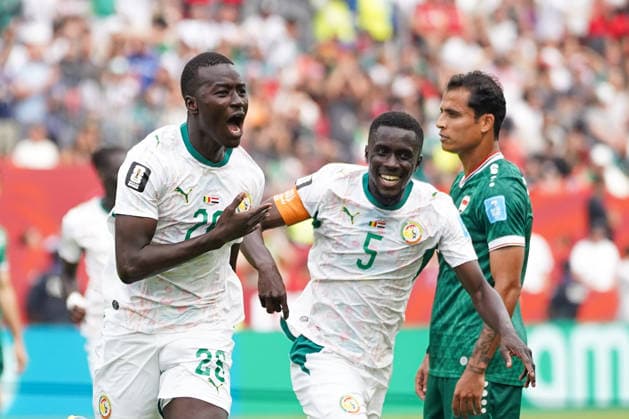Senegal v Iraq - 2026 FIFA World Cup, WM, Weltmeisterschaft, Fussball Group I Idrissa Gana Gueye 05 and Pape Gueye 26 of Senegal are celebrating after scoring a goal during the 2026 FIFA World Cup Group I match between Senegal and Iraq at Toronto Stadium. on June 26, 2026 in Toronto, Canada. (Photo by Leonardo Ramirez Eyepix Group) Copyright: xLeonardoxRamirezx xEyepixxGroupx LR26062026-00386