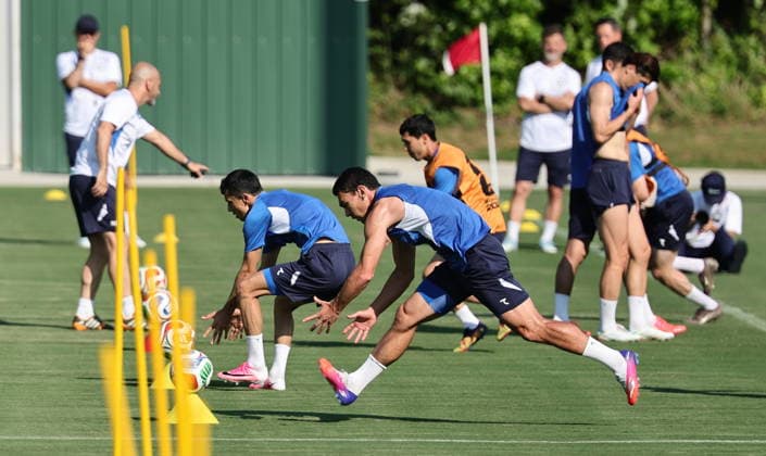 FIFA World Cup, WM, Weltmeisterschaft, Fussball 2026 - Uzbekistan training session Uzbekistan national soccer team players attend a training session in Marietta, Georgia, USA, 26 June 2026. DR Congo faces Uzbekistan on 27 June in a FIFA World Cup 2026 Group K match. MARIETTA United States  Copyright: xRONALDxWITTEKx
