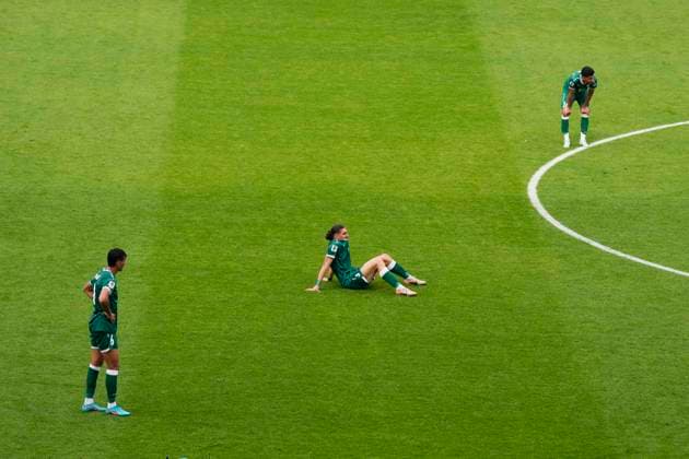 June 26, 2026, Toronto, On, CANADA: Iraq players react after losing to Senegal in a World Cup Group I soccer match, in Toronto on Friday, June 26, 2026. Canada News - June 26, 2026  - ZUMAc35_ 20260626_zaf_c35_210 Copyright: xChrisxYoungx