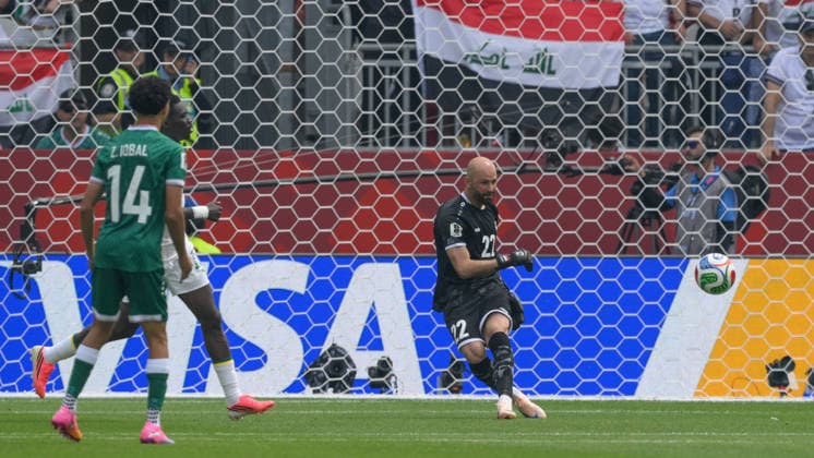 June 26, 2026, Toronto, Ontario, Canada: Ahmed Basil ( 22) of Iraq kicks the ball during the final Group I match between Senegal and Iraq at Toronto Stadium during the 2026 FIFA World Cup, WM, Weltmeisterschaft, Fussball Sports News - June 26, 2026  - ZUMAv136 20260626_zsp_v136_001 Copyright: xJeffxVoganx