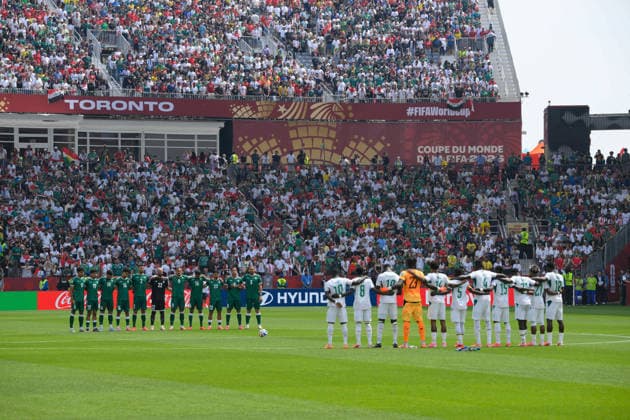 June 26, 2026, Toronto, Ontario, Canada: Players and fans observe a moment of silence in tribute to the victims of the recent eathquake in Venezuela during the final Group I match between Senegal and Iraq at Toronto Stadium during the 2026 FIFA World Cup, WM, Weltmeisterschaft, Fussball Sports News - June 26, 2026  - ZUMAv136 20260626_zsp_v136_003 Copyright: xJeffxVoganx
