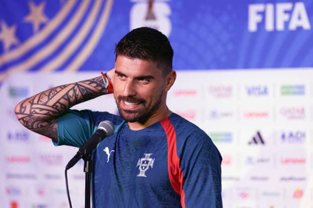 FIFA World Cup, WM, Weltmeisterschaft, Fussball 2026 - Portugal press conference, PK, Pressekonferenz Portugal national soccer team player Ruben Neves speaks during a press conference at the training site at Garden District Park ahead of the FIFA World Cup 2026 in Palm Beach, Florida, USA, 27 June 2026. Palm Beach Florida United States  Copyright: xMIGUELxA.xLOPESx