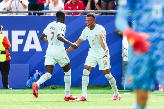 June 26, 2026, Foxborough, Ma, United States of America: Ousmane Dembele player of France celebrates his third goal with Kylian Mbappe during the match between Norway and France in the third round of Group I of the 2026 FIFA World Cup, WM, Weltmeisterschaft, Fussball group stage at Boston Stadium, in Foxborough, United States, on Friday, June 26, 2026.(Foto: Brazil Photo Press Brazil Photo Press) INTERNATIONAL Foxborough United States of America - ZUMAv122 0860149312st Copyright: xWilliamxVolcovx