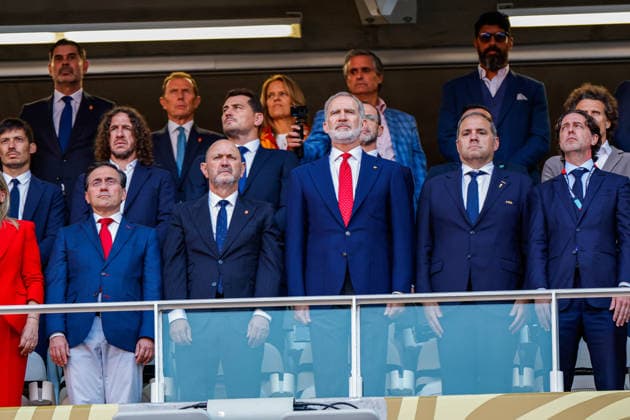 FIFA World Cup, WM, Weltmeisterschaft, Fussball 2026 URUGUAY VS SPAIN FIFA WORLD CUP 2026 URUGUAY VS SPAIN URUGUAY VS SPAIN 26062026 GUADALAJARA, MEXICO. Action photo of Felipe VI king of Spain, during Group H game of the FIFA World Cup 2026, held at the Estadio Guadalajara of Guadalajara, Jalisco. Foto de accion de Felipe VI rey de Espana, durante juego del Grupo H de la Copa del Mundo 2026 de la FIFA, celebrado en el Estadio Guadalajara de Guadalajara, Jalisco. PHOTO BY IMAGENSHOP AGENCIA FOTOGRAFICA GUADALAJARA JALISCO MEXICO *** FIFA WORLD CUP 2026 URUGUAY VS SPAIN FIFA WORLD CUP 2026 URUGUAY VS SPAIN URUGUAY VS SPAIN 06 26 2026 GUADALAJARA, MEXICO Action photo of King Felipe VI of Spain during a Group H match of the 2026 FIFA World Cup, held at the Estadio Guadalajara in Guadalajara, Jalisco Action photo of King Felipe VI of Spain, during a Group H match of the 2026 FIFA World Cup, held at the Estadio Guadalajara in Guadalajara, Jalisco. PHOTO BY IMAGENSHOP PHOTO AGENCY GUADALAJARA, JALISCO, MEXICO Copyright: xYOALIxMARTINEZx