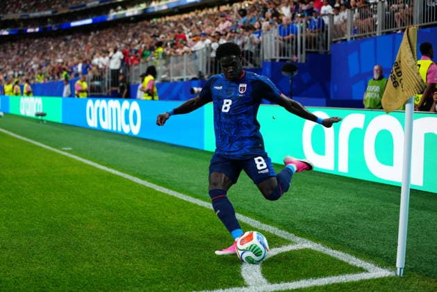 Cape Verde v Saudi Arabia - FIFA World Cup, WM, Weltmeisterschaft, Fussball 2026 - Group H HOUSTON, USA - JUNE 26: Joao Paulo Fernandes (8) of Cape Verde uses a corner kick during the FIFA World Cup 2026 Group H match between Cape Verde and Saudi Arabia at Houston Stadium on June 26, 2026 in Houston, Texas. Hakan Akgun Anadolu Texas United States. Editorial use only. Please get in touch for any other usage.  Copyright: x2026xAnadoluxHakanxAkgunx