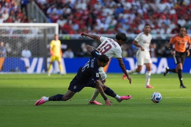 Uruguay v Spain - FIFA World Cup, WM, Weltmeisterschaft, Fussball 2026 - Group H ZAPOPAN, MEXICO - JUNE 26: Lamine Yamal of Spain in action during the 2026 FIFA World Cup First Stage Group H match between Uruguay and Spain at Estadio Akron (Guadalajara Stadium) in Zapopan, Guadalajara, Mexico on June 26, 2026. Juancho Torres Anadolu Jalisco Mexico. Editorial use only. Please get in touch for any other usage.  Copyright: x2026xAnadoluxJuanchoxTorresx