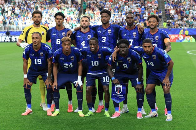 Players from Cape Verde line up ahead of a Group H match at the 2026 FIFA World Cup, WM, Weltmeisterschaft, Fussball between Cape Verde and Saudi Arabia at NRG stadium in Houston, United States, 26 June 2026. FIFA World Cup 2026 - Group H - Cape Verde vs Saudi Arabia !ACHTUNG: NUR REDAKTIONELLE NUTZUNG!  Copyright: xCarlosxRamírezx GR6065 20260627-55020724353_1
