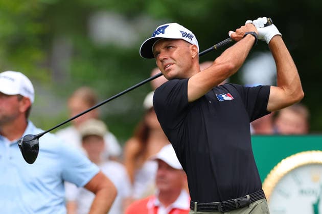 CROMWELL, CT - JUNE 26: Eric Cole of the United States tees off at the first tee during the second round of the PGA, Golf Herren Travelers Championship at TPC River Highlands on June 26, 2026 in Cromwell, Connecticut. (Photo by Rich Graessle Icon Sportswire) GOLF: JUN 26 PGA Travelers Championship EDITORIAL USE ONLY Icon260626277742