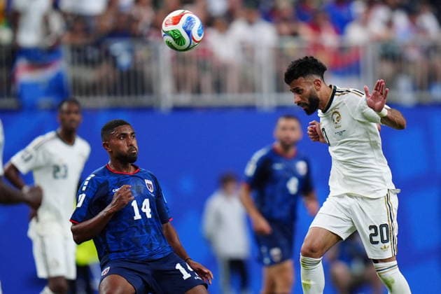 Cape Verde v Saudi Arabia - FIFA World Cup, WM, Weltmeisterschaft, Fussball 2026 - Group H HOUSTON, USA - JUNE 26: Deroy Duarte (14) of Cape Verde in action against Sultan Mandash??????? (20) of Saudi Arabia during the FIFA World Cup 2026 Group H match between Cape Verde and Saudi Arabia at Houston Stadium on June 26, 2026 in Houston, Texas. Hakan Akgun Anadolu Texas United States. Editorial use only. Please get in touch for any other usage.  Copyright: x2026xAnadoluxHakanxAkgunx