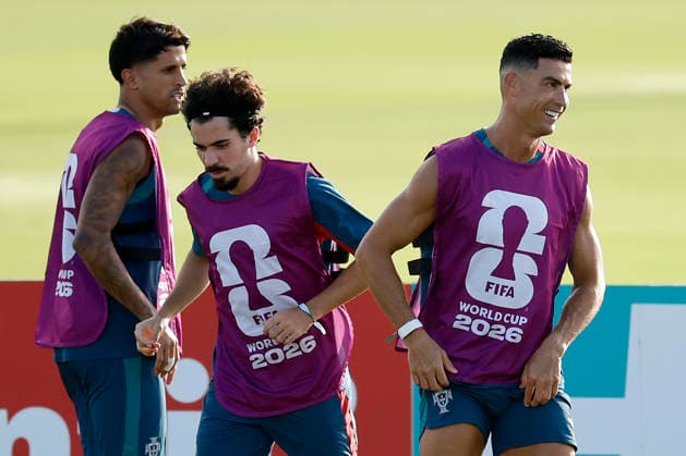 Joao Cancelo (L), Vitinha (C), and Cristiano Ronaldo (R) of Portugal take part in a training session in preparation for their match against Colombia at the 2026 FIFA World Cup, WM, Weltmeisterschaft, Fussball in Palm Beach, Florida, United States, 26 June 2026. FIFA World Cup 2026: Portugal s Training Session !ACHTUNG: NUR REDAKTIONELLE NUTZUNG!  Copyright: xAlbertoxEstevezx AME4993 20260627-55020724424_1