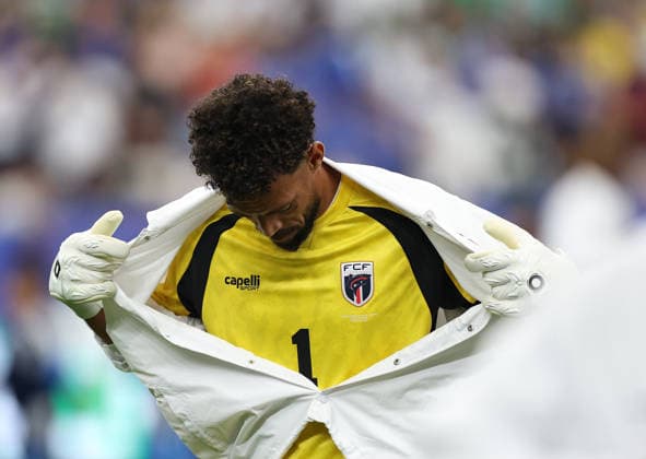 (260627) -- HOUSTON, June 27, 2026 -- Vozinha, goalkeeper of Cabo Verde, reacts before the group H match between Cabo Verde and Saudi Arabia at the 2026 FIFA World Cup, WM, Weltmeisterschaft, Fussball at Houston Stadium in Houston, the United States, June 26, 2026. ) (SP)U.S.-HOUSTON-FOOTBALL-FIFA WORLD CUP-GROUP H-CPV VS KSA LixMing 