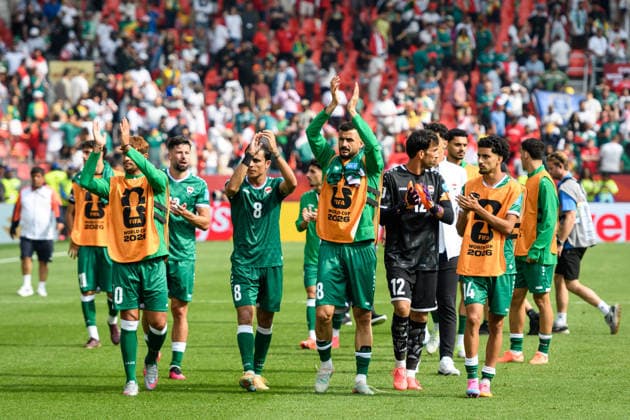 June 26, 2026, Toronto, Ontario, Canada: Toronto, Ontario, Canada Ã¢â‚¬ June 26, 2026: Team Iraq thanks the fans after the FIFA World Cup, WM, Weltmeisterschaft, Fussball 2026 Group I match against Senegal at Toronto Stadium. Toronto Canada - ZUMAr228 20260626_znp_r228_037 Copyright: xVasiliyxRyabykhx