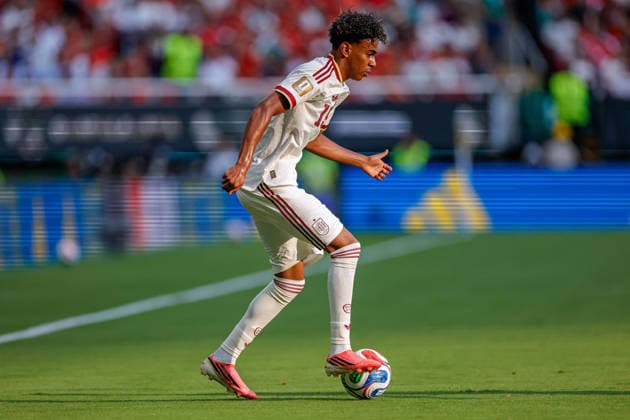 FIFA World Cup, WM, Weltmeisterschaft, Fussball 2026 URUGUAY VS SPAIN FIFA WORLD CUP 2026 URUGUAY VS SPAIN URUGUAY VS SPAIN 26062026 GUADALAJARA, MEXICO. Action photo of Lamine Yamal (No. 19) of Spain, during Group H game of the FIFA World Cup 2026, held at the Estadio Guadalajara of Guadalajara, Jalisco. Foto de accion de Lamine Yamal (No. 19) de Espana, durante juego del Grupo H de la Copa del Mundo 2026 de la FIFA, celebrado en el Estadio Guadalajara de Guadalajara, Jalisco. PHOTO BY IMAGENSHOP AGENCIA FOTOGRAFICA GUADALAJARA JALISCO MEXICO *** FIFA WORLD CUP 2026 URUGUAY VS SPAIN FIFA WORLD CUP 2026 URUGUAY VS SPAIN URUGUAY VS SPAIN 06 26 2026 GUADALAJARA, MEXICO Action photo of Lamine Yamal, No. 19, of Spain, during a Group H match of the 2026 FIFA World Cup, held at the Estadio Guadalajara in Guadalajara, Jalisco Action photo of Lamine Yamal, No. 19, of Spain, during a Group H match of the 2026 FIFA World Cup, held at the Estadio Guadalajara in Guadalajara, Jalisco. PHOTO BY IMAGENSHOP PHOTO AGENCY GUADALAJARA, JALISCO, MEXICO Copyright: xYOALIxMARTINEZx