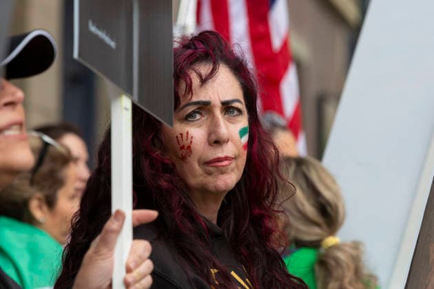 June 26, 2026, Seattle, Washington, USA: KARLA MOHTASHEMI, board member for Voice of Iran Washington, helps lead a protest of the current ro gime in Tehran before the FIFA World Cup, WM, Weltmeisterschaft, Fussball match between Egypt and Iran on Friday, June 26, 2026. Seattle USA - ZUMAg235 20260626_zap_g235_004 Copyright: xPaulxChristianxGordonx