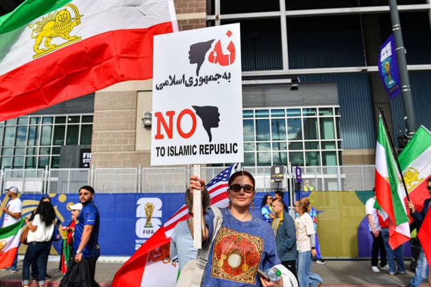 June 26, 2026: Iranian anti-regime protesters march outside Seattle Stadium before the FIFA World Cup, WM, Weltmeisterschaft, Fussball match between Egypt and Iran in Seattle, WA. CSM FIFA World Cup 2026: JUN 26 Egypt Vs Iran  - ZUMAc04_ 20260626_zma_c04_270 Copyright: xStevexFaberx