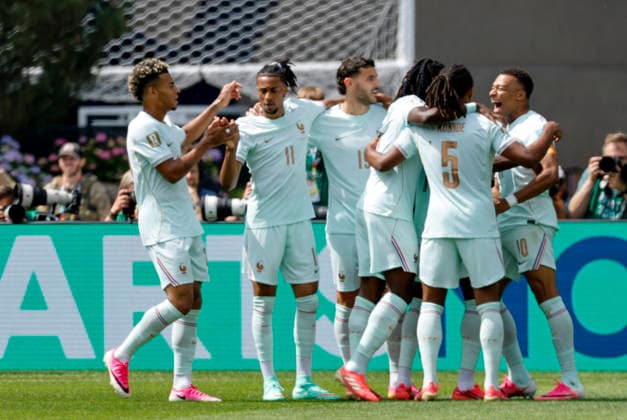 FOXBOROUGH, MA - JUNE 26: Teammates celebrate the first goal from Ousmane Dembele 7 of France during a FIFA World Cup, WM, Weltmeisterschaft, Fussball 2026 Group I match between Norway and France on June 26, 2026 at Boston Stadium in Foxborough, Massachusetts. (Photo by Fred Kfoury III Icon Sportswire) SOCCER: JUN 26 FIFA World Cup 26 Group I - Norway vs France EDITORIAL USE ONLY Icon482260626018