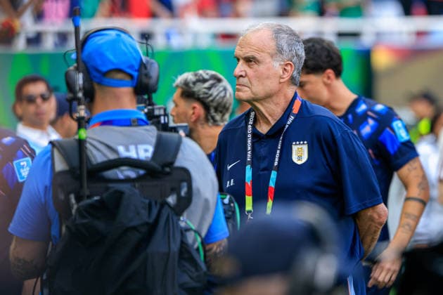 FIFA World Cup, WM, Weltmeisterschaft, Fussball 2026 URUGUAY VS SPAIN FIFA WORLD CUP 2026 URUGUAY VS SPAIN URUGUAY VS SPAIN 26062026 GUADALAJARA, MEXICO. Action photo of Marcelo Bielsa coach of Uruguay, during Group H game of the FIFA World Cup 2026, held at the Estadio Guadalajara of Guadalajara, Jalisco. Foto de accion de Marcelo Bielsa entrenador de Uruguay, durante juego del Grupo H de la Copa del Mundo 2026 de la FIFA, celebrado en el Estadio Guadalajara de Guadalajara, Jalisco. PHOTO BY IMAGENSHOP AGENCIA FOTOGRAFICA GUADALAJARA JALISCO MEXICO *** FIFA WORLD CUP 2026 URUGUAY VS SPAIN FIFA WORLD CUP 2026 URUGUAY VS SPAIN URUGUAY VS SPAIN 06 26 2026 GUADALAJARA, MEXICO Action photo of Marcelo Bielsa, coach of Uruguay, during a Group H match of the 2026 FIFA World Cup, held at the Estadio Guadalajara in Guadalajara, Jalisco Action photo of Marcelo Bielsa, coach of Uruguay, during a Group H match of the 2026 FIFA World Cup, held at the Estadio Guadalajara in Guadalajara, Jalisco. PHOTO BY IMAGENSHOP PHOTO AGENCY GUADALAJARA, JALISCO, MEXICO Copyright: xJORGExREYESx