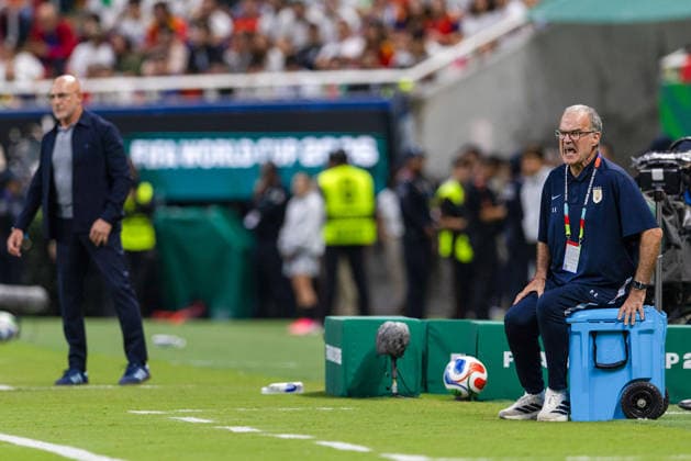 ZAPOPAN, MEXICO - JUNE 26: Marcelo Bielsa, Head Coach of Uruguay directs play during the FIFA World Cup, WM, Weltmeisterschaft, Fussball 2026 Group H match between Uruguay and Spain at Guadalajara Stadium on June 26, 2026 in Zapopan, Mexico.  Copyright: xMBxMediax