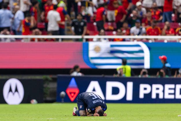 ZAPOPAN, MEXICO - JUNE 26: Uruguay players are dejected after losing the FIFA World Cup, WM, Weltmeisterschaft, Fussball 2026 Group H match between Uruguay and Spain at Guadalajara Stadium on June 26, 2026 in Zapopan, Mexico.  Copyright: xMBxMediax