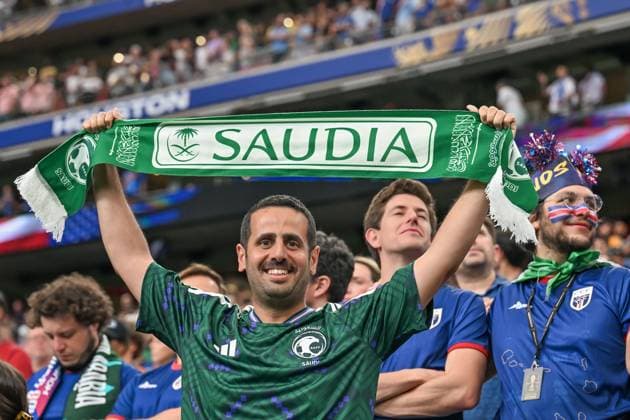 Cape Verde v Saudi Arabia - FIFA World Cup, WM, Weltmeisterschaft, Fussball 2026 - Group H HOUSTON, USA JUNE 26, 2026: Saudi Arabia supporters cheer from the stands ahead of the FIFA World Cup 2026 Group H match between Saudi Arabia and Cabo Verde at Houston Stadium in Houston, USA, on June 26, 2026. photo by Walid Ibrahim JNA Press HOUSTON United States of America Copyright: x xwalidxibrahimx xJNAxPressx