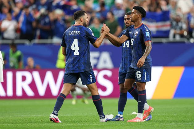 HOUSTON, TX - JUNE 26: Roberto Lopes 4 of Cabo Verde and Kevin Pina 6 of Cabo Verde high five each other after drawing the FIFA World Cup, WM, Weltmeisterschaft, Fussball 2026 Group H match between Cabo Verde and Saudi Arabia on June 26, 2026, at Houston Stadium in Houston, Texas. (Photo by David Buono Icon Sportswire). SOCCER: JUN 26 FIFA World Cup 26 Group H - Cabo Verde vs Saudi Arabia EDITORIAL USE ONLY Icon260626046